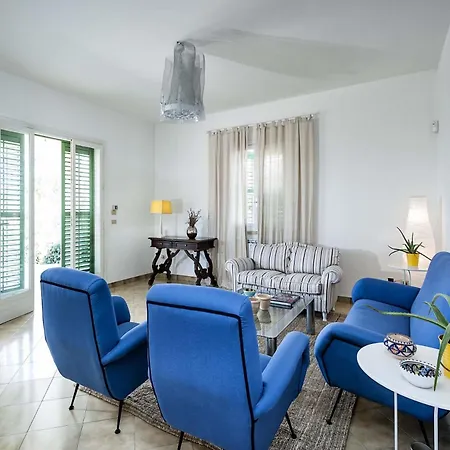 Casa Bianca Villa *