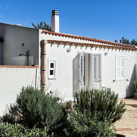 Casa Bianca Villa Mazara del Vallo